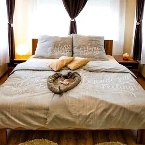 Wiky's With 3bathrooms Appartamento